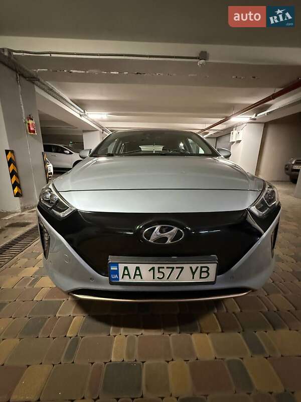 Хетчбек Hyundai Ioniq 2018 в Софіївській Борщагівці