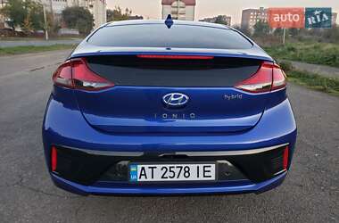Лифтбек Hyundai Ioniq 2020 в 