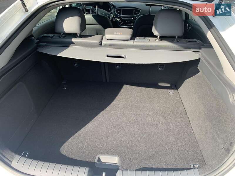 Хетчбек Hyundai Ioniq 2017 в Коростені