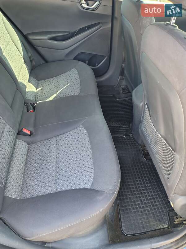 Хэтчбек Hyundai Ioniq 2017 в Одессе
