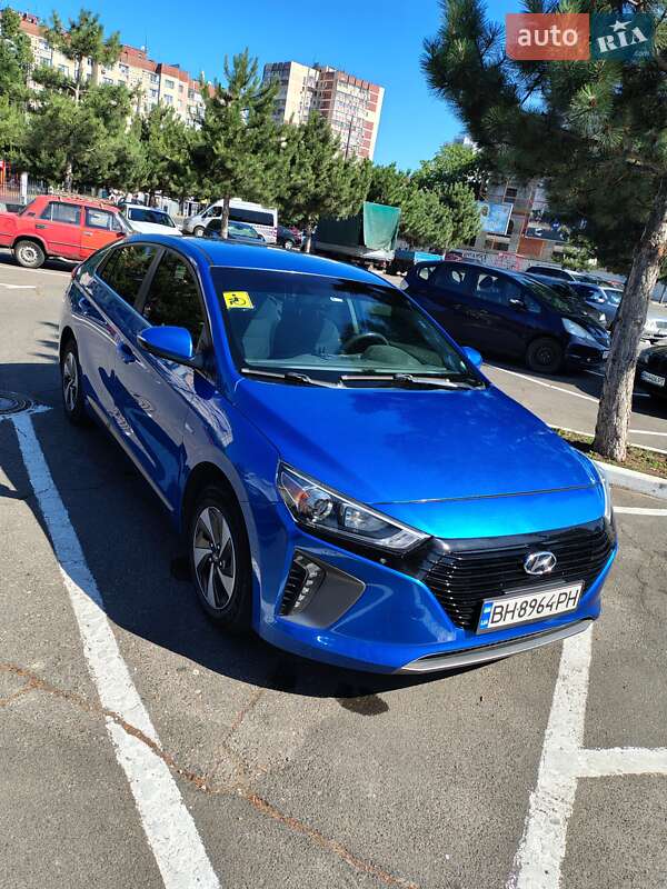 Хэтчбек Hyundai Ioniq 2017 в Одессе