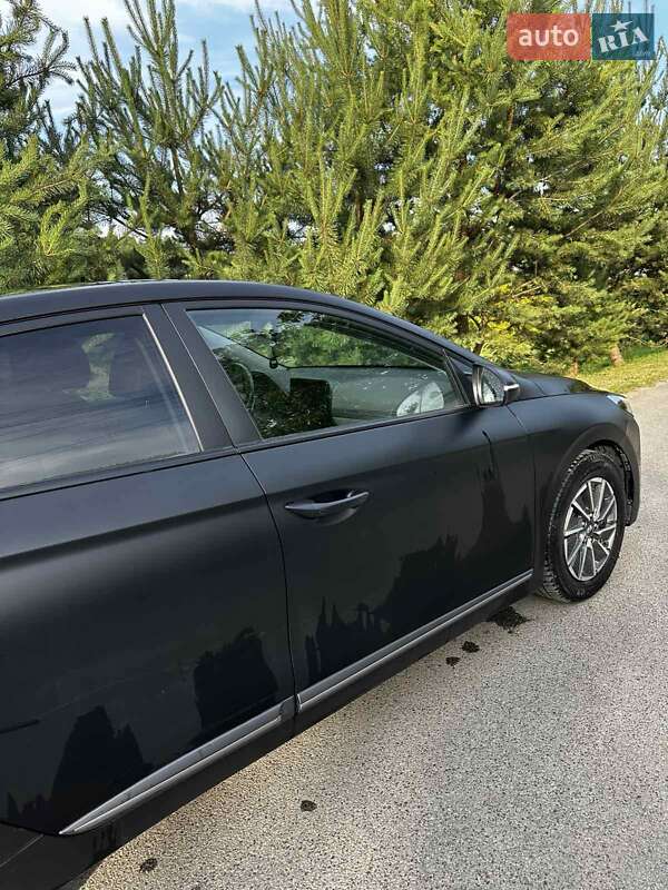 Ліфтбек Hyundai Ioniq 2019 в Тернополі