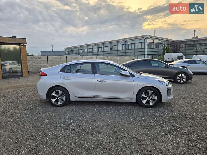 Ліфтбек Hyundai Ioniq 2019 в Києві