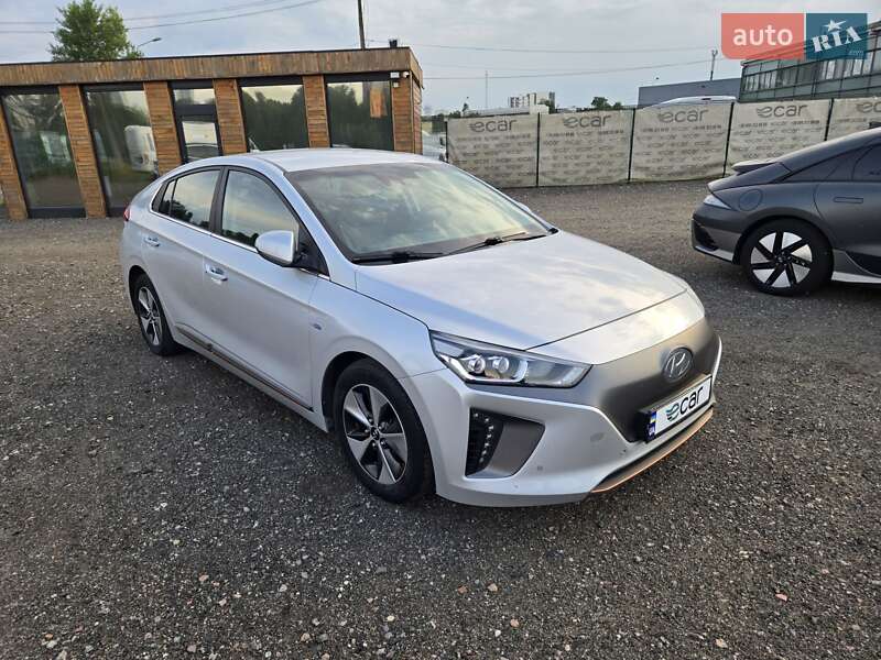 Ліфтбек Hyundai Ioniq 2019 в Києві