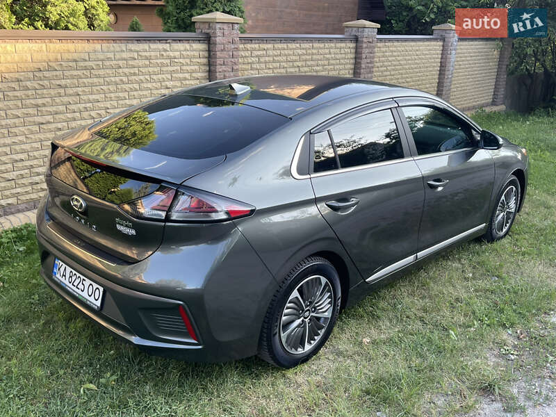Ліфтбек Hyundai Ioniq 2021 в Києві