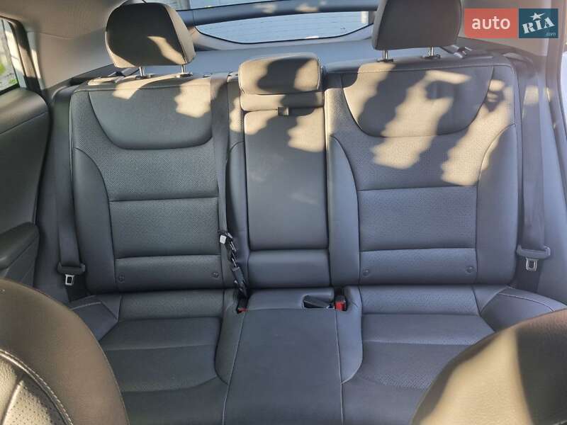 Хетчбек Hyundai Ioniq 2017 в Коростені
