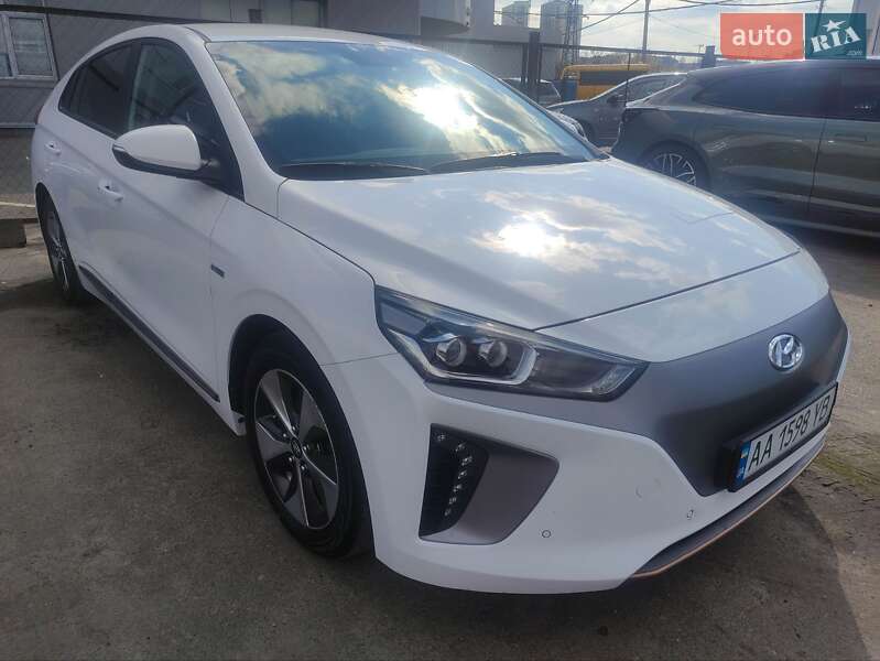 Ліфтбек Hyundai Ioniq 2019 в Києві