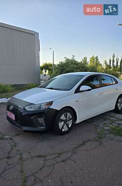 Хэтчбек Hyundai Ioniq 2018 в Киеве