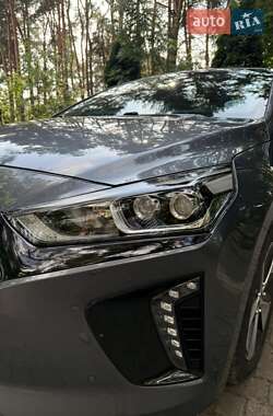 Хэтчбек Hyundai Ioniq 2019 в 