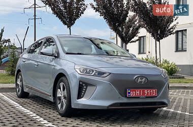 Хэтчбек Hyundai Ioniq 2017 в Луцке