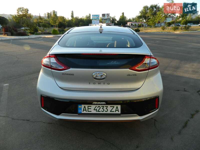 Хетчбек Hyundai Ioniq 2018 в Кривому Розі фото 9 Хетчбек Hyundai Ioniq 2018 в Кривому Розі