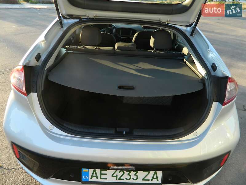 Хетчбек Hyundai Ioniq 2018 в Кривому Розі фото 13 Хетчбек Hyundai Ioniq 2018 в Кривому Розі