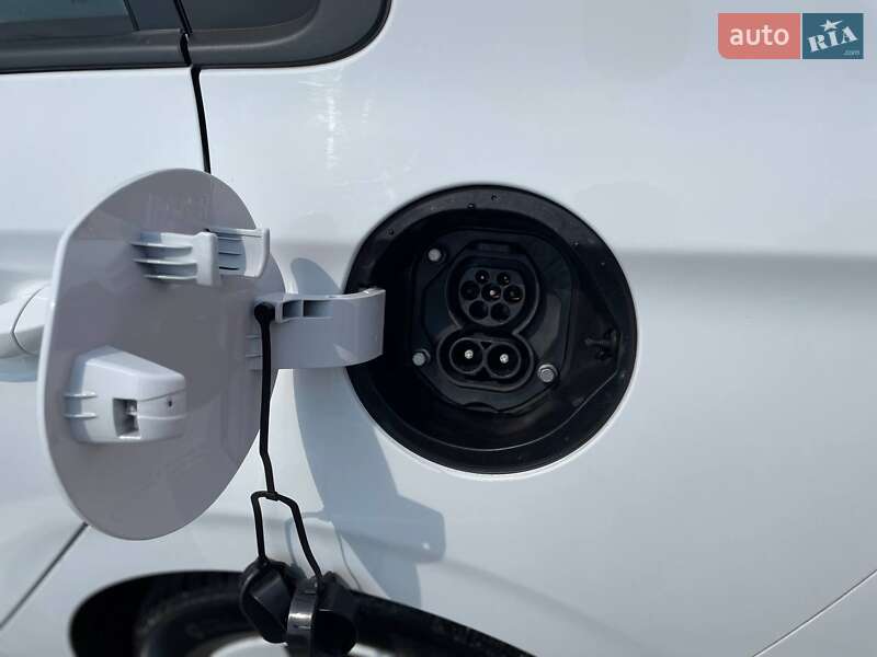 Хетчбек Hyundai Ioniq 2018 в Києві