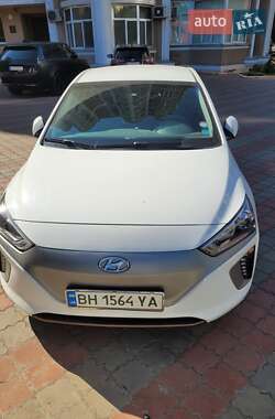 Хетчбек Hyundai Ioniq 2017 в Одесі