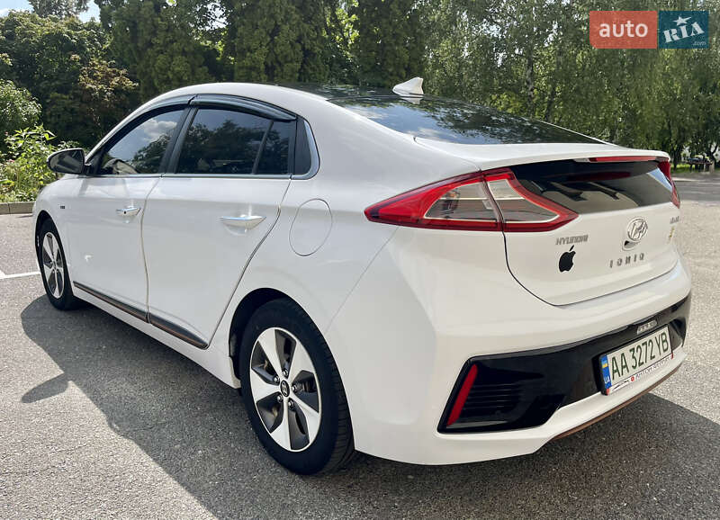 Хэтчбек Hyundai Ioniq 2018 в Киеве