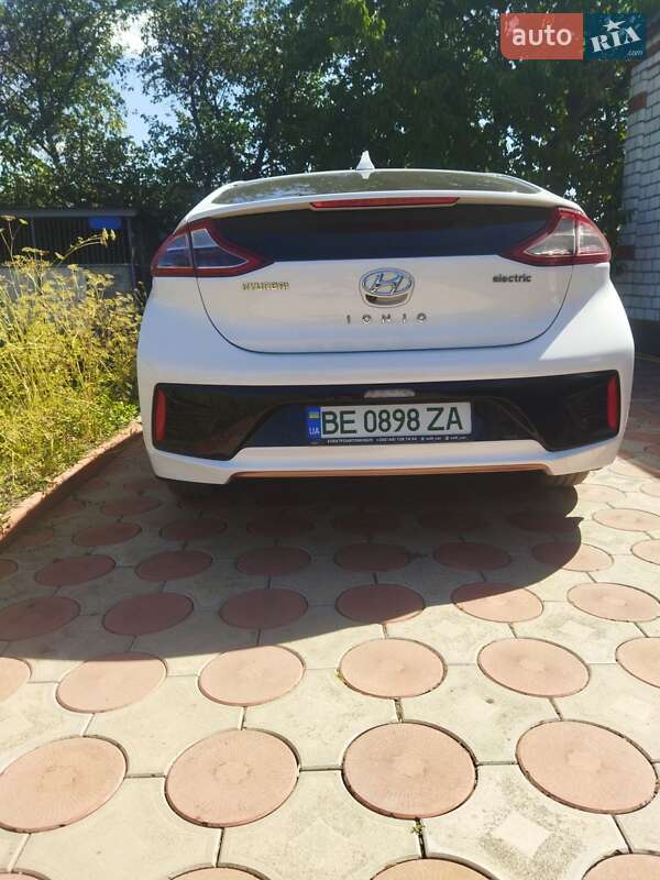 Хэтчбек Hyundai Ioniq 2018 в Первомайске фото 8 Хэтчбек Hyundai Ioniq 2018 в Первомайске
