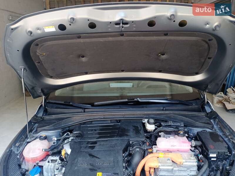 Ліфтбек Hyundai Ioniq 2021 в Києві