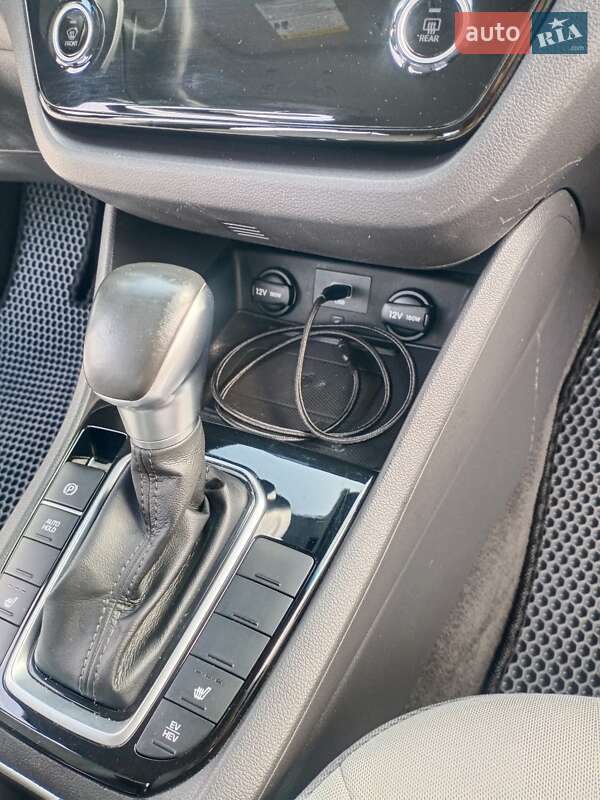 Ліфтбек Hyundai Ioniq 2021 в Києві