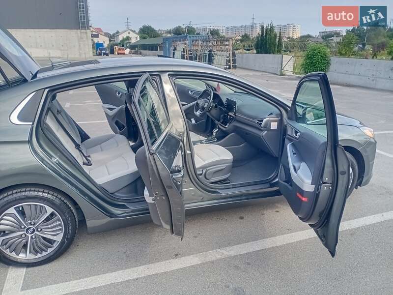 Ліфтбек Hyundai Ioniq 2021 в Києві