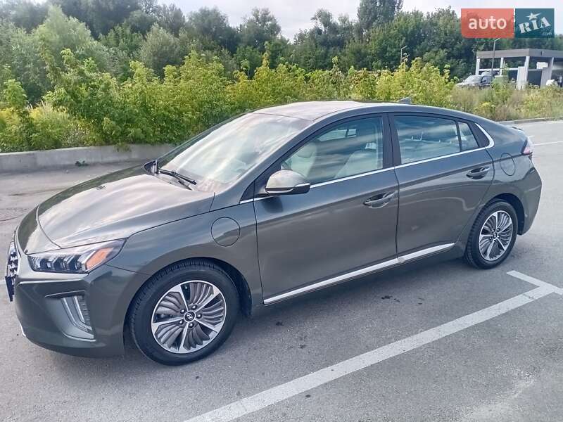 Ліфтбек Hyundai Ioniq 2021 в Києві