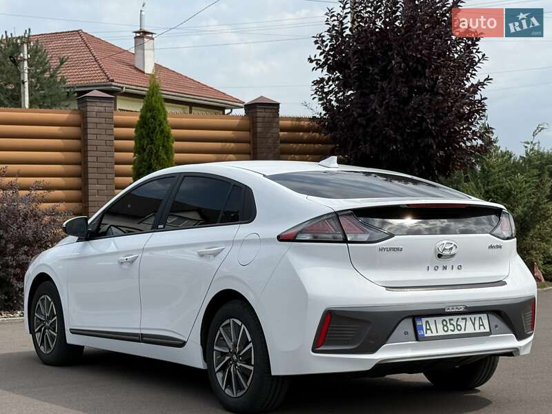 Ліфтбек Hyundai Ioniq 2021 в Києві
