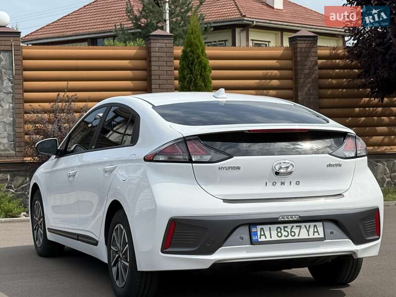 Ліфтбек Hyundai Ioniq 2021 в Києві