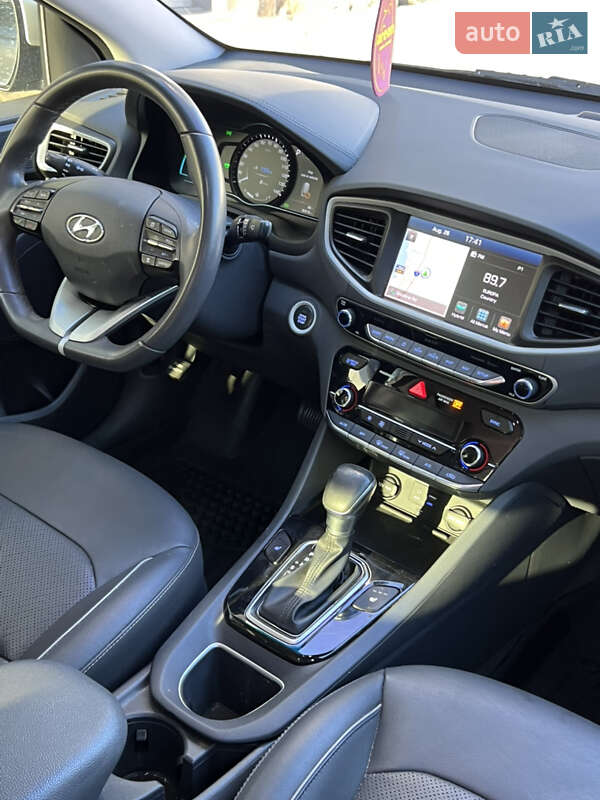 Хэтчбек Hyundai Ioniq 2018 в Одессе