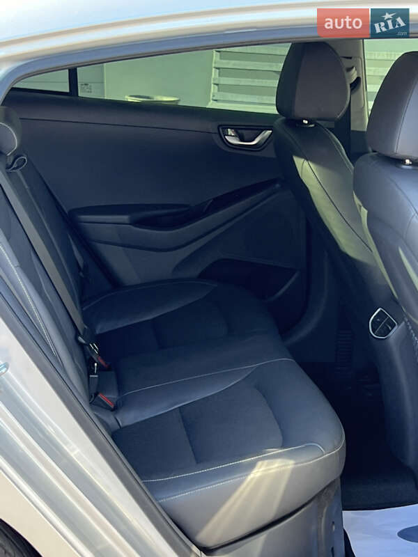 Хэтчбек Hyundai Ioniq 2018 в Одессе