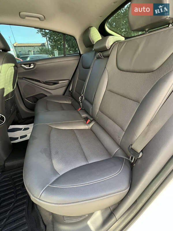 Хэтчбек Hyundai Ioniq 2018 в Одессе