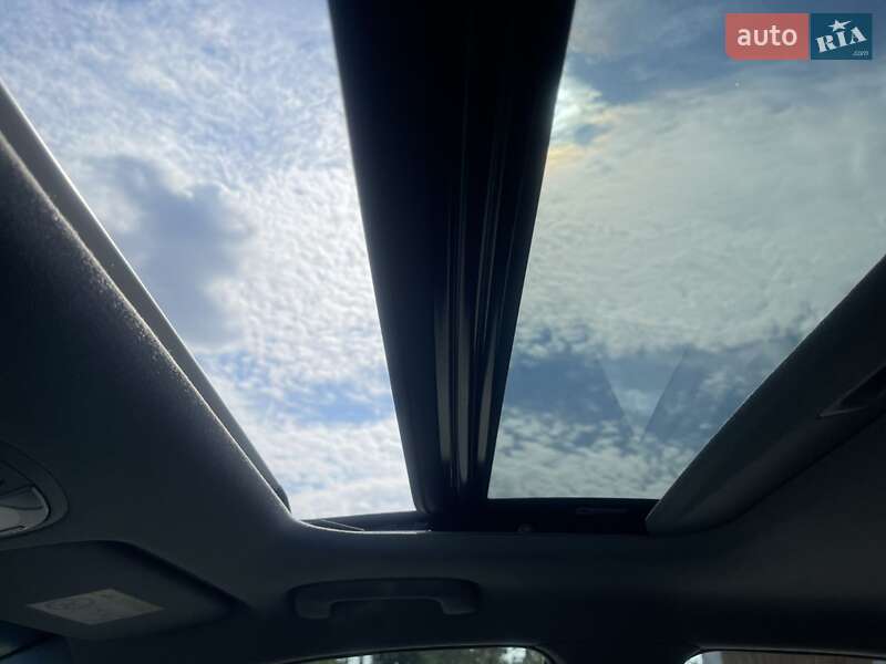 Хэтчбек Hyundai Ioniq 2017 в Киеве