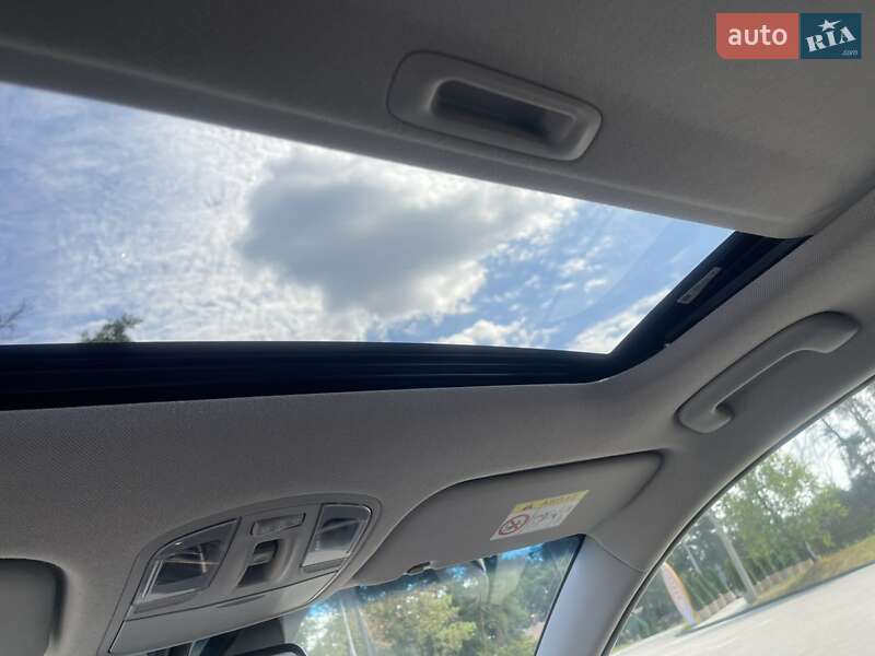 Хэтчбек Hyundai Ioniq 2017 в Киеве