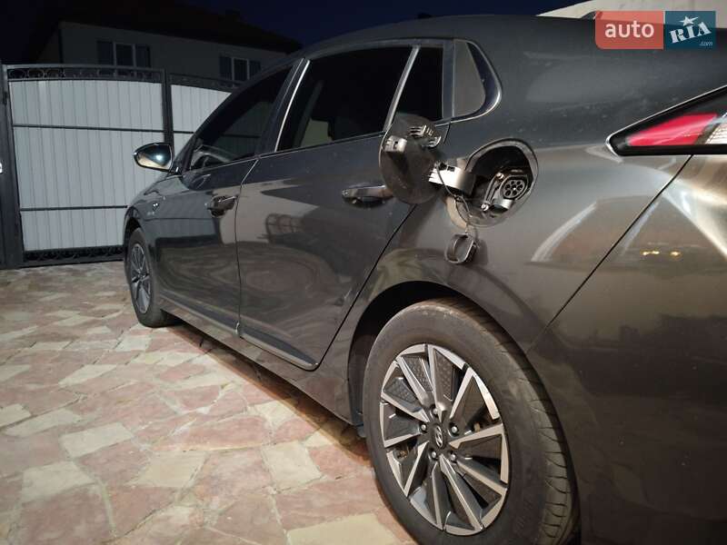 Ліфтбек Hyundai Ioniq 2020 в Щасливе