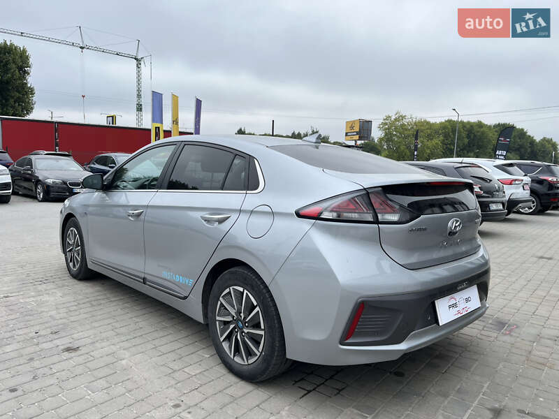 Ліфтбек Hyundai Ioniq 2020 в Львові