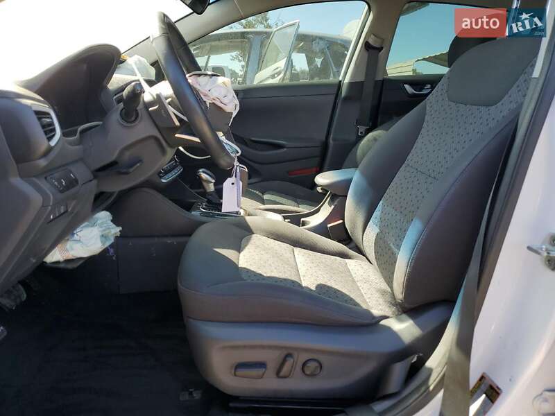 Хэтчбек Hyundai Ioniq 2017 в Одессе фото 7 Хэтчбек Hyundai Ioniq 2017 в Одессе