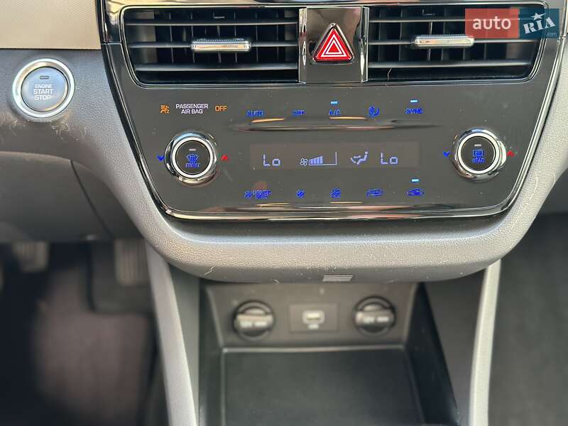 Ліфтбек Hyundai Ioniq 2020 в Києві