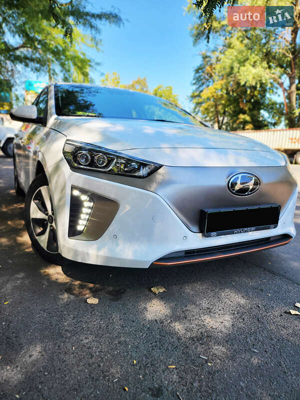 Хэтчбек Hyundai Ioniq 2018 в Одессе фото 6 Хэтчбек Hyundai Ioniq 2018 в Одессе