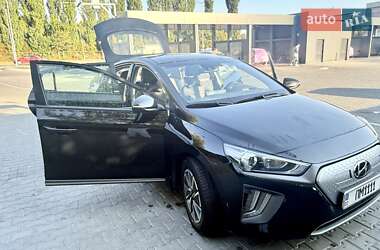 Лифтбек Hyundai Ioniq 2021 в Виннице