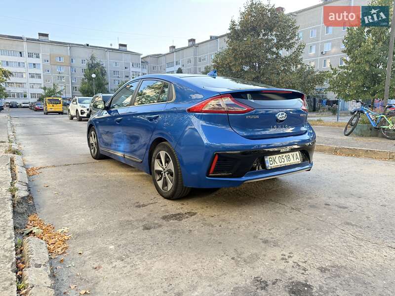 Хетчбек Hyundai Ioniq 2018 в Вараші