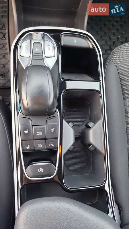 Хетчбек Hyundai Ioniq 2016 в Ужгороді