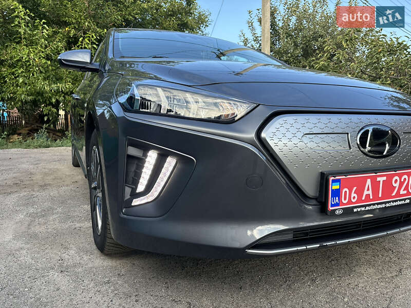 Лифтбек Hyundai Ioniq 2020 в Кобеляках