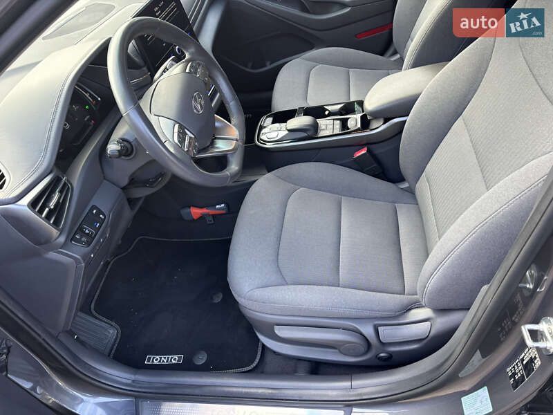Лифтбек Hyundai Ioniq 2020 в Кобеляках