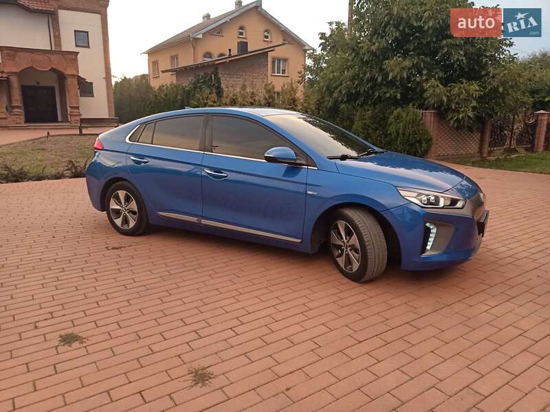 Хетчбек Hyundai Ioniq 2017 в Івано-Франківську