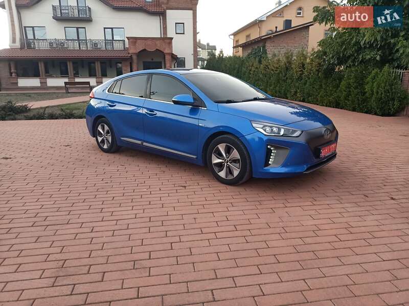 Хетчбек Hyundai Ioniq 2017 в Івано-Франківську
