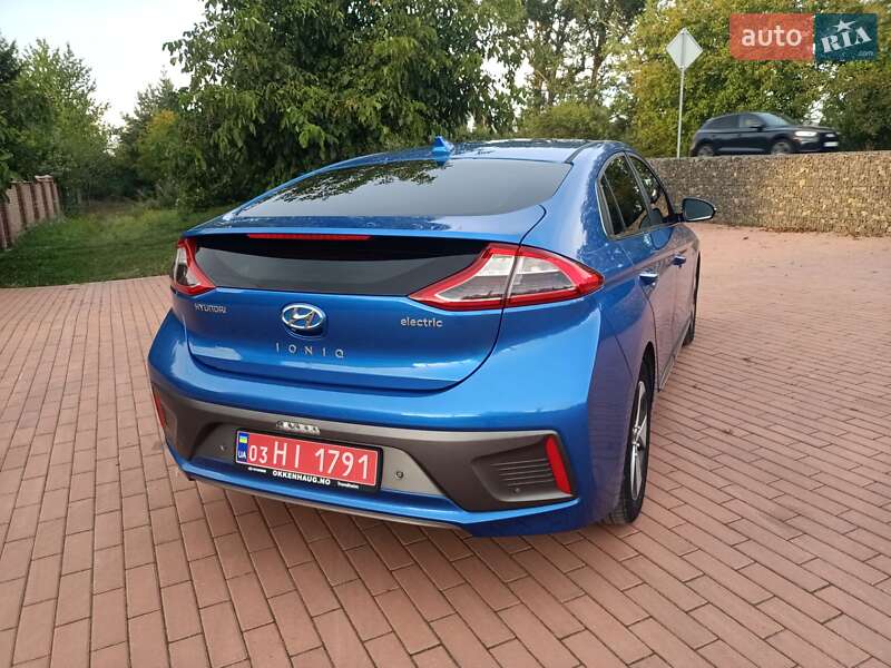 Хетчбек Hyundai Ioniq 2017 в Івано-Франківську