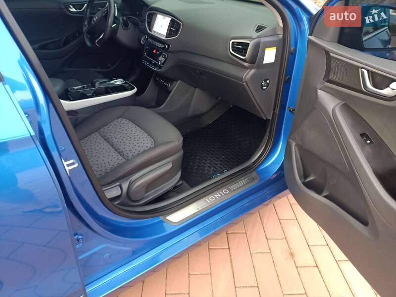 Хетчбек Hyundai Ioniq 2017 в Івано-Франківську