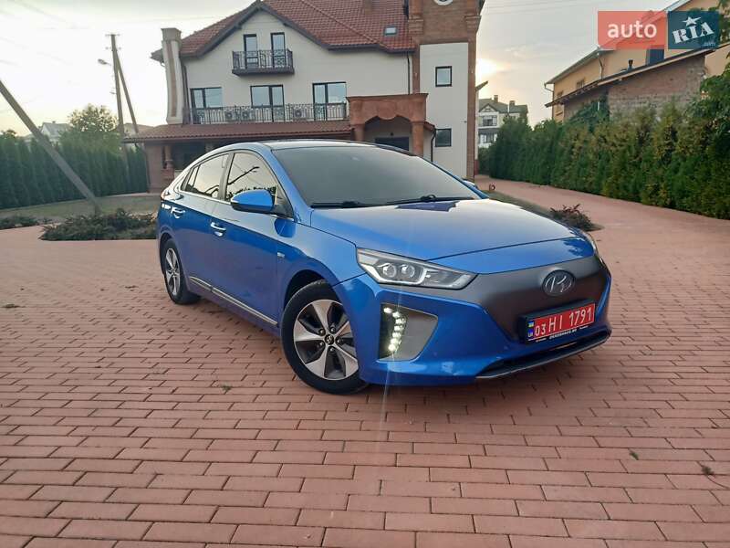Хетчбек Hyundai Ioniq 2017 в Івано-Франківську