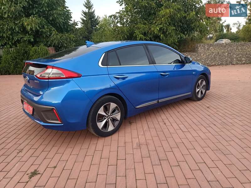 Хетчбек Hyundai Ioniq 2017 в Івано-Франківську