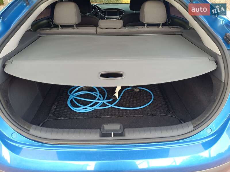 Хетчбек Hyundai Ioniq 2017 в Івано-Франківську