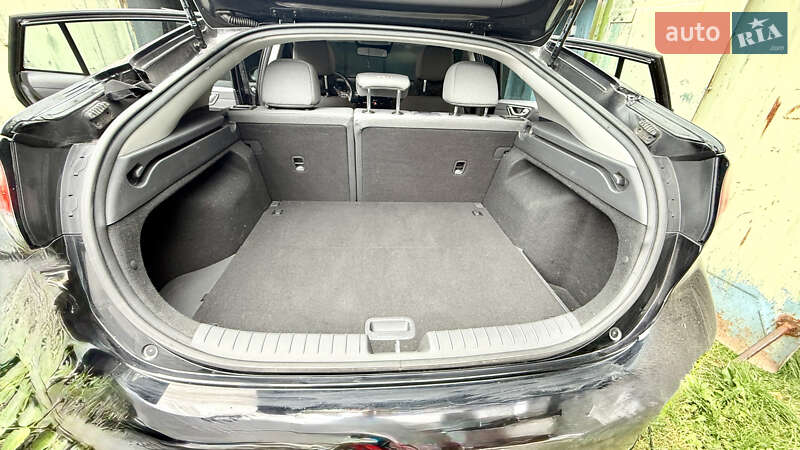 Лифтбек Hyundai Ioniq 2021 в Виннице