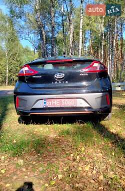 Лифтбек Hyundai Ioniq 2019 в 